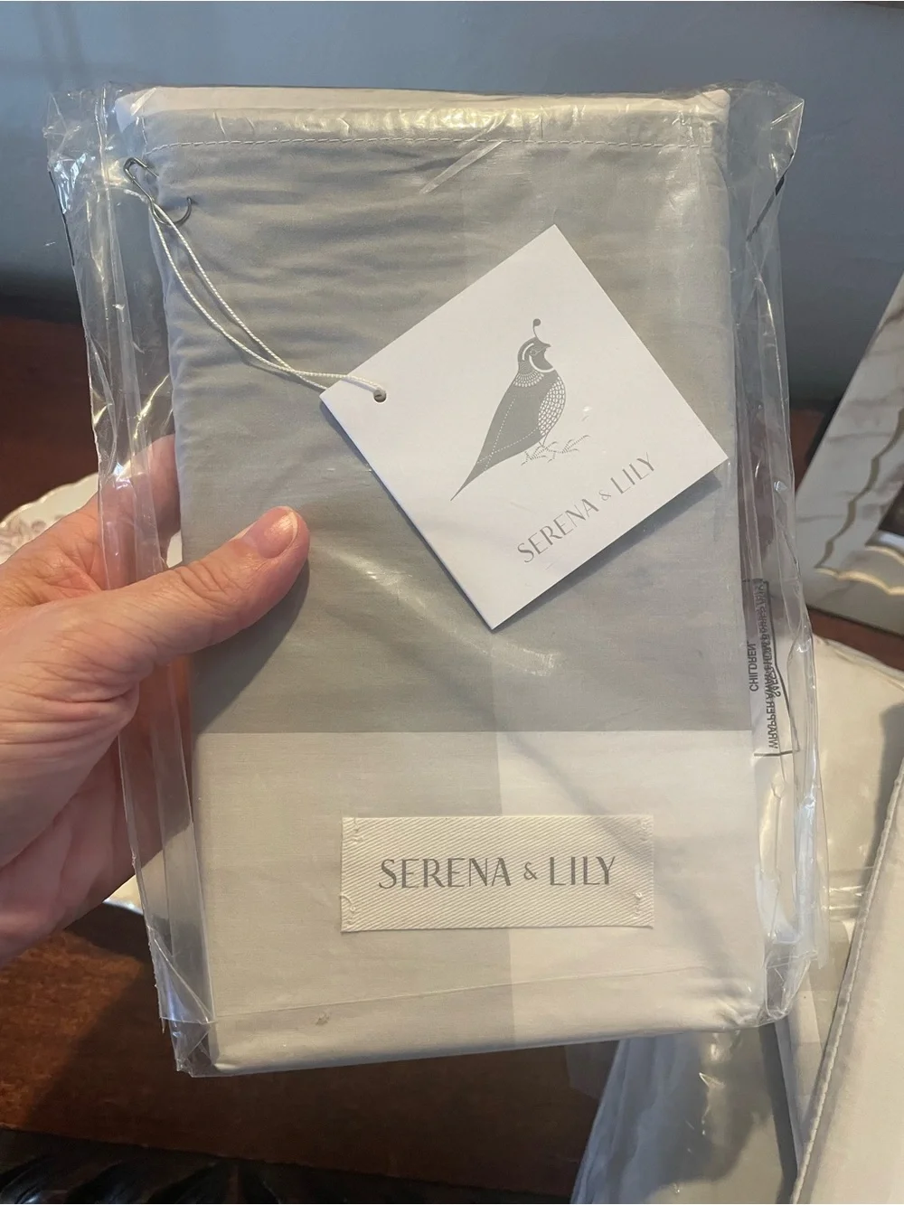 NEW!   Serena & Lily fog color Pillowcase Set - king size
